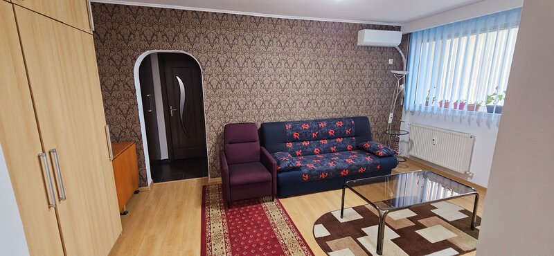 Titan- Prima Inchiriere- Nicolae Grigorescu